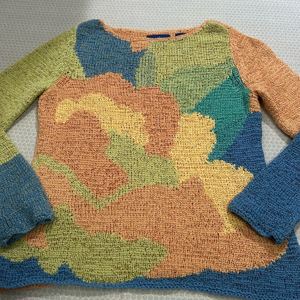 J.H. Collectibles women’s sweater size S Multicolor